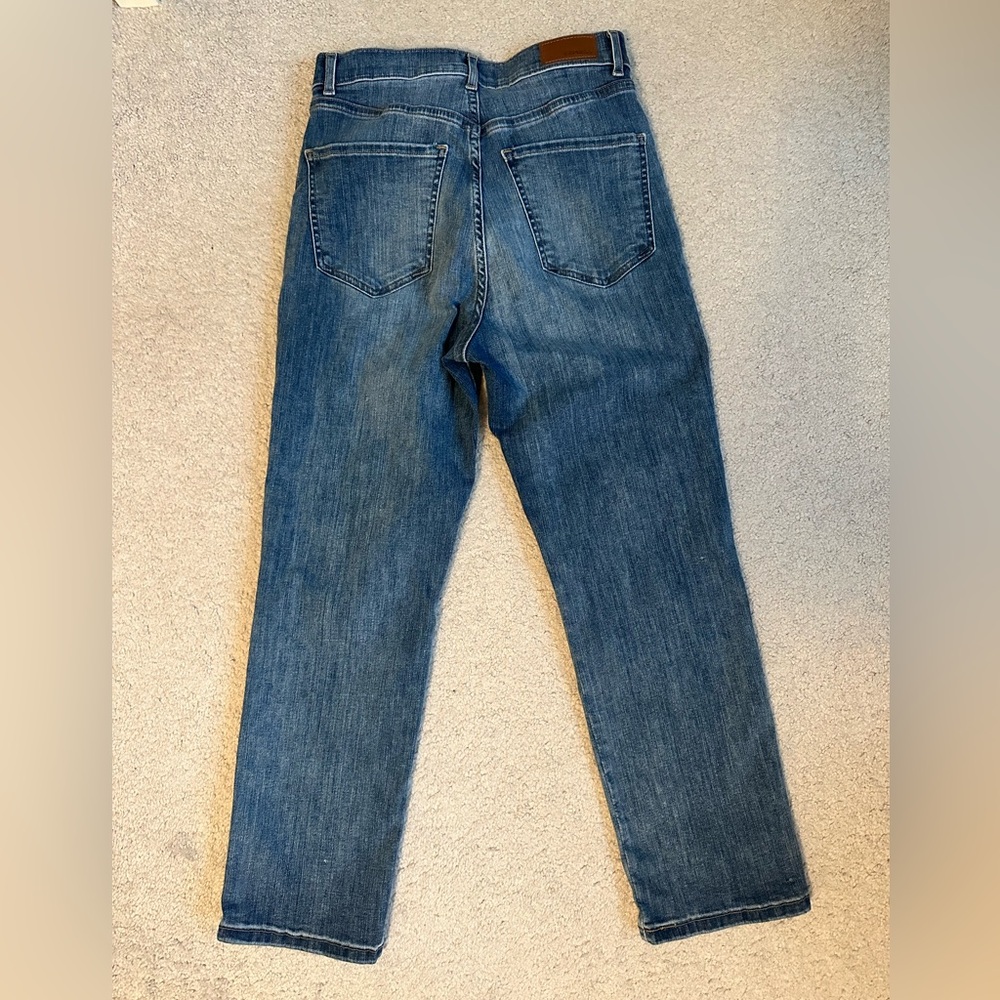Express Super High Rise Straight Jeans — Size 4R - Picture 6 of 7